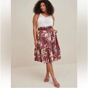 Torrid Midi Poplin Tiered Skirt Size 3X Plus
